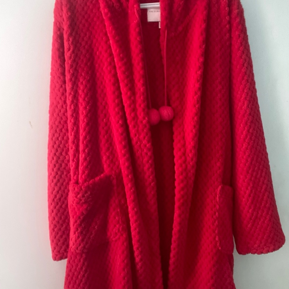 Victoria’s Secret Robe With Pockets - Picture 2 of 5